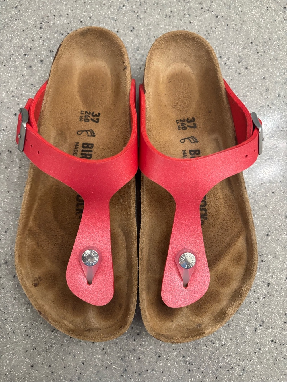 Birkenstock Women’s Gizeh Sandals in Red